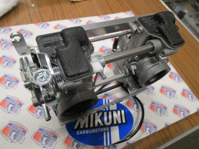 Triumph Hinckley Twins Mikuni Flatslides