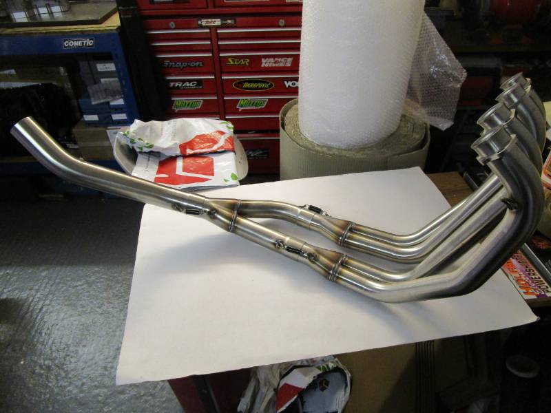 Hindle Suzuki GSXR750 85-87 Full System - 4-2-1 Headers Stainless Round Silencer