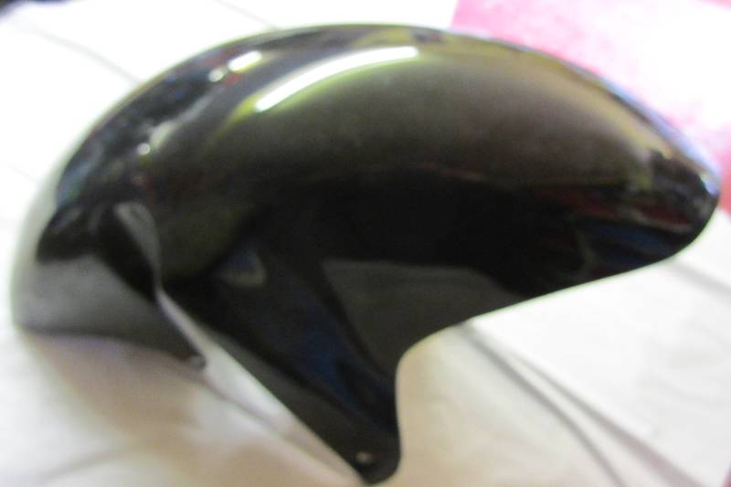Suzuki GSXR600 GSXR750 SRAD Front Mudguard - Gloss Black