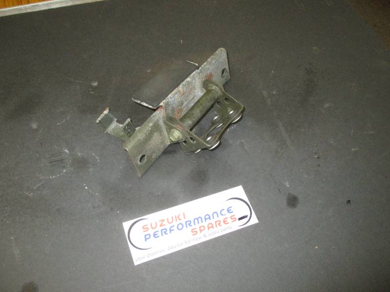 Suzuki GSXR1300 Hayabusa Tank Bracket & Hinge Assembly - Hayabusa Tank Bracket & Hinge