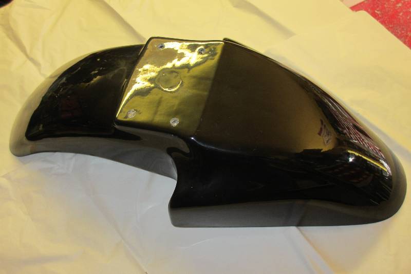 Suzuki GSXR750 J K 88/89 Front Mudguard - Gloss Black