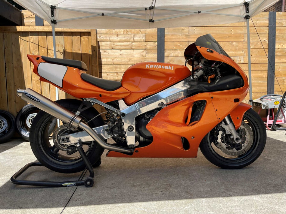 Kawasaki ZX7R/ZX7RR 1996-2003 Hindle Exhaust System - Full System with 14" Round Silencer