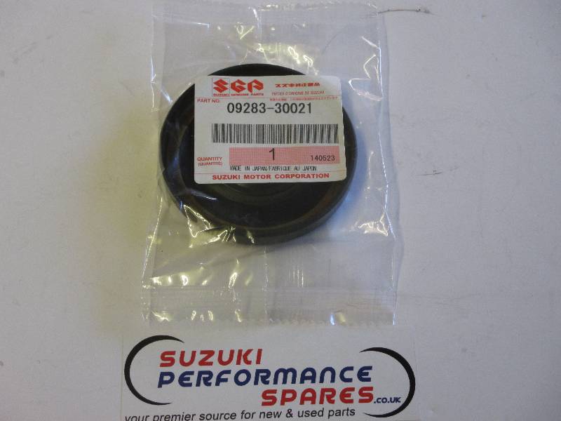 Suzuki GSX1100 80 to 86 RH Crank Seal - Genuine RH Crank Seal
