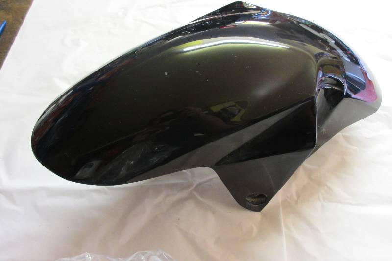 Suzuki SV650 03 onward Front Mudguard - Gloss Black