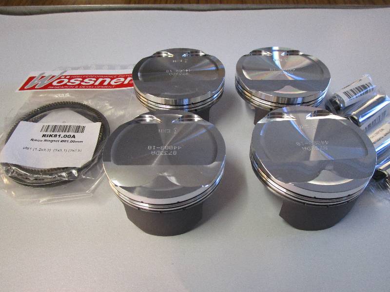 Suzuki GSXR1300 Gen1 Hayabusa 99 to 07 - 84mm Wossner 13.5:1 Pistons