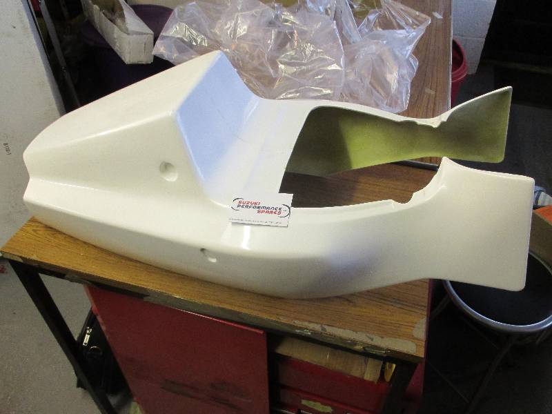 Suzuki GSXR400 GK76 Race Seat Unit - GRP White Race Seat Unit