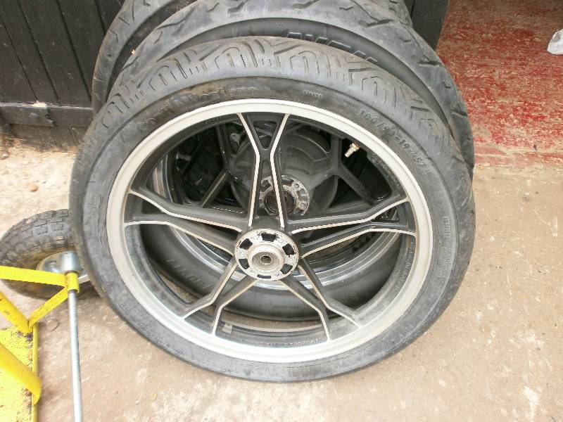 Suzuki GS850  1986 Front wheel - later style Front wheel gs1100/850