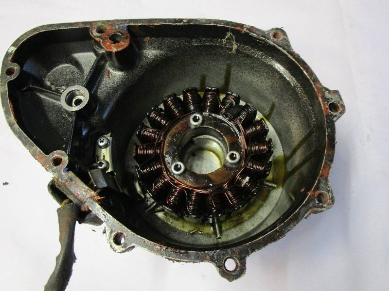 Kawasaki GPZ1100 A Generator. - Good sh Generator stator