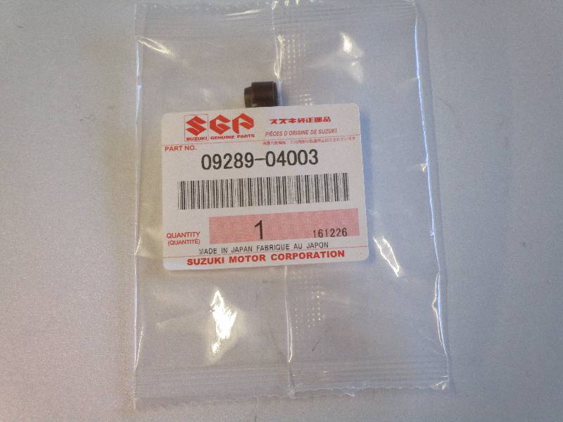 Suzuki GSXR1000 K1-2 Valve Stem Seals - Genuine 4.0mm OEM Seals 09289-04003