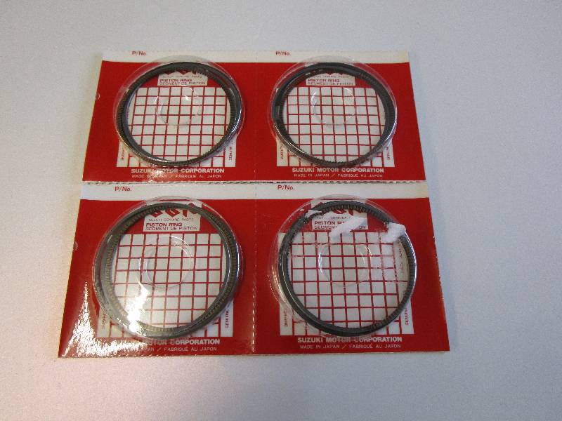 Suzuki GSX1300 Gen 1 Piston Rings - 99-07 12140-24F10