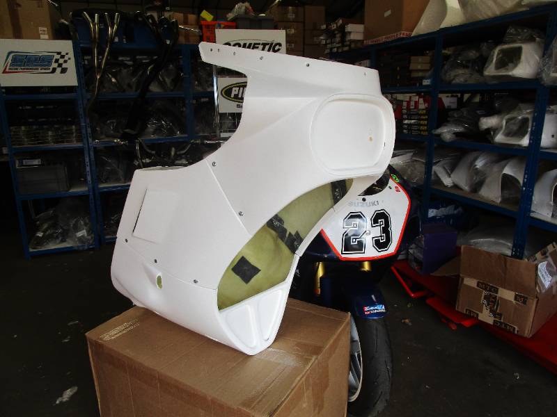 Suzuki GSXR1100 86-88 Race Fairing - Lightweight FibreGlass Race Fairing Kit