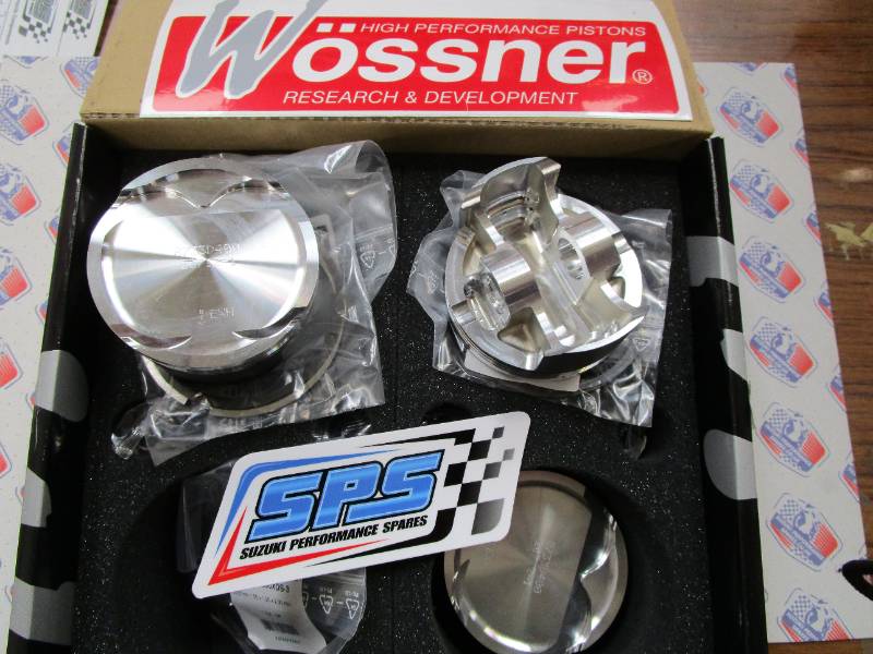 Suzuki GSX1300R Gen1 Hayabusa 99 to 07 - 85mm Wossner 13.5:1 Pistons