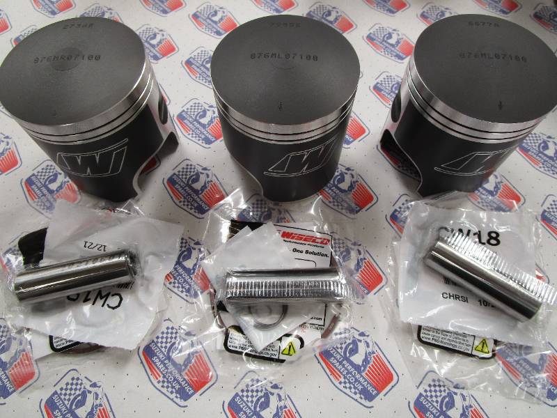 Suzuki GT750 Water Buffulo Pistons 71mm - 3 Piston Kit Complete. 2 x LH and RH